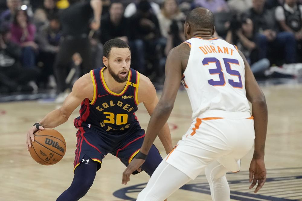 而他在篮板 而他在篮板