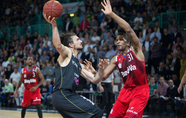 的强势比分 的强势比分